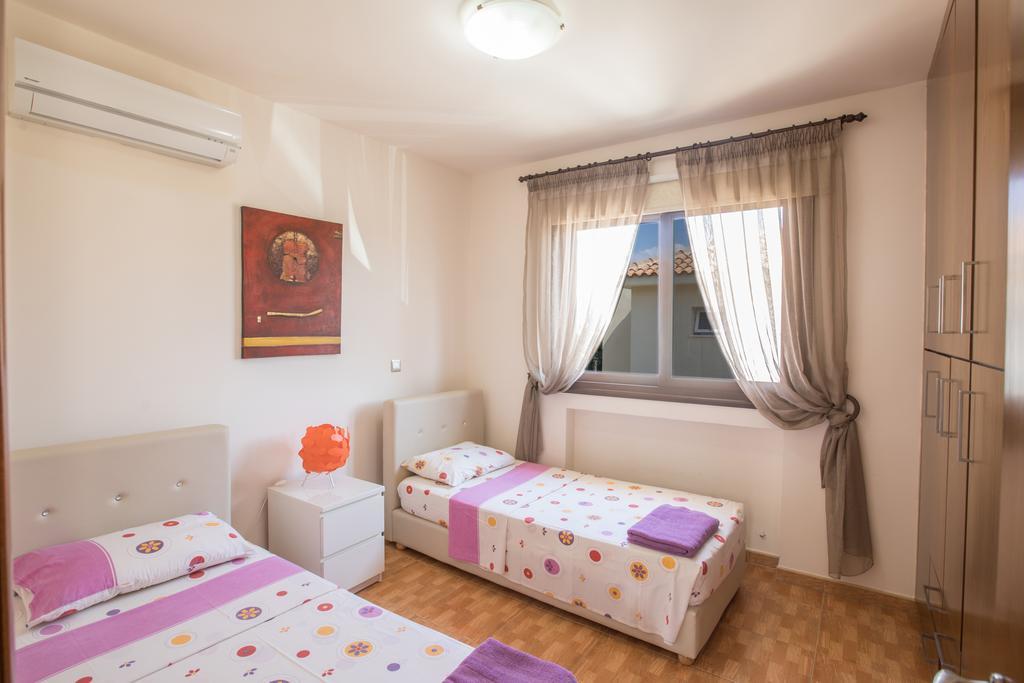 Artemisia Villa 普罗塔拉斯 外观 照片