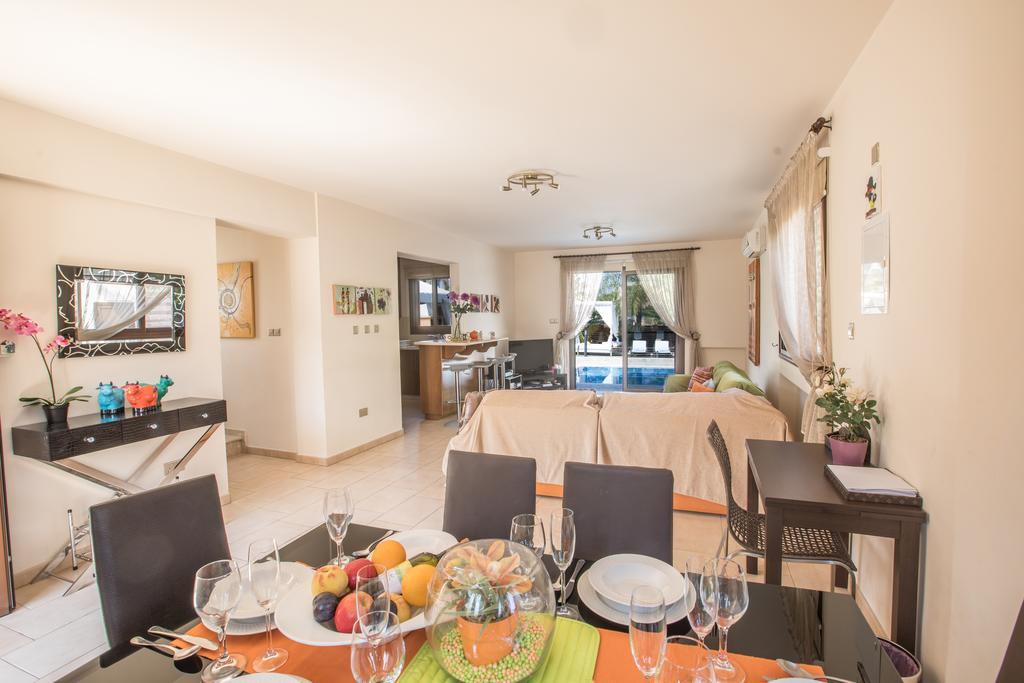 Artemisia Villa 普罗塔拉斯 外观 照片
